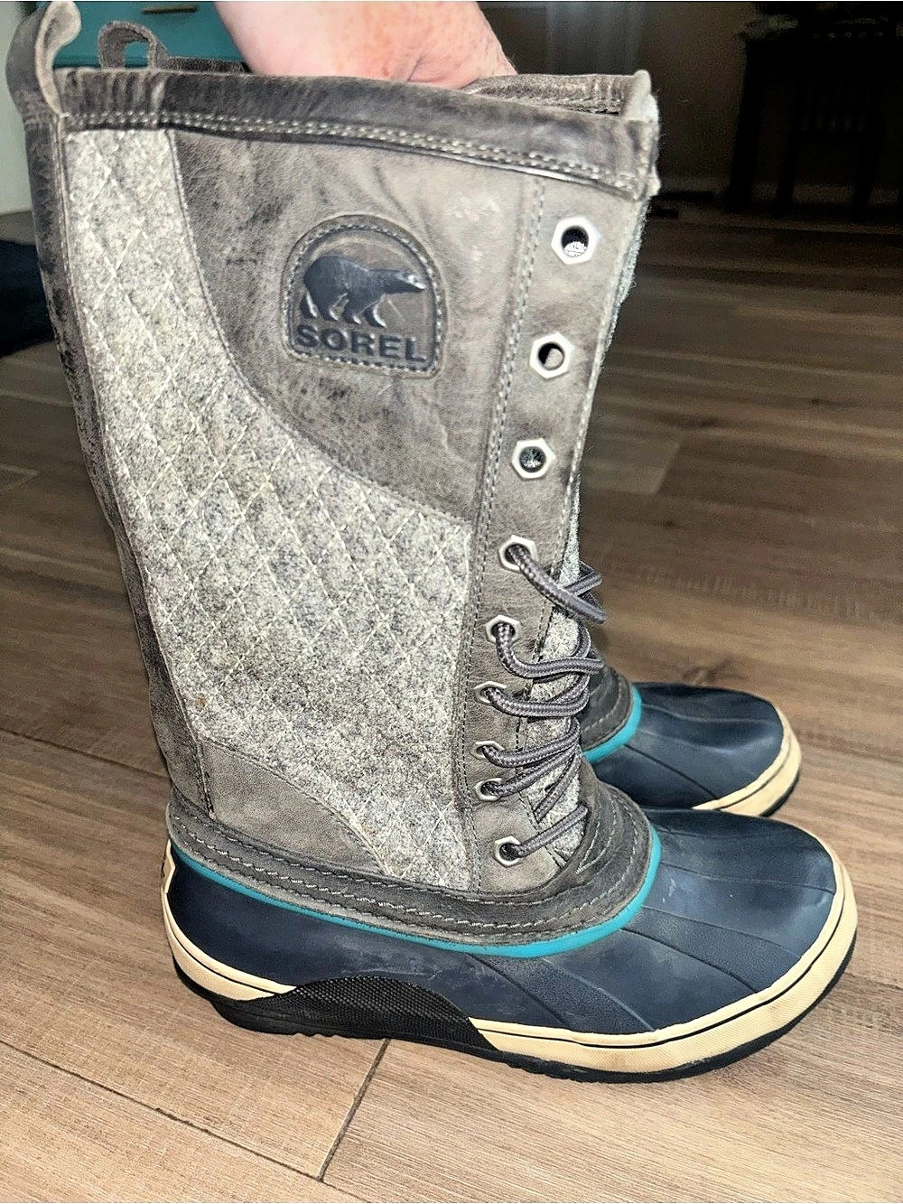 SOREL Waterproof Winter Snow Boots Gray Wool Quilted Lace Up Size 8